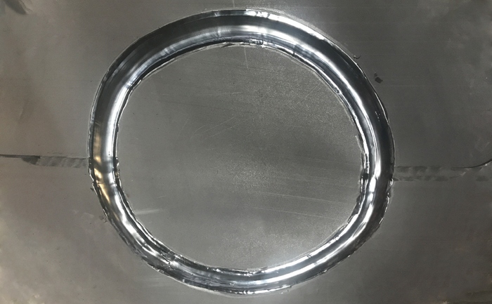A circular geomembrane extrusion weld